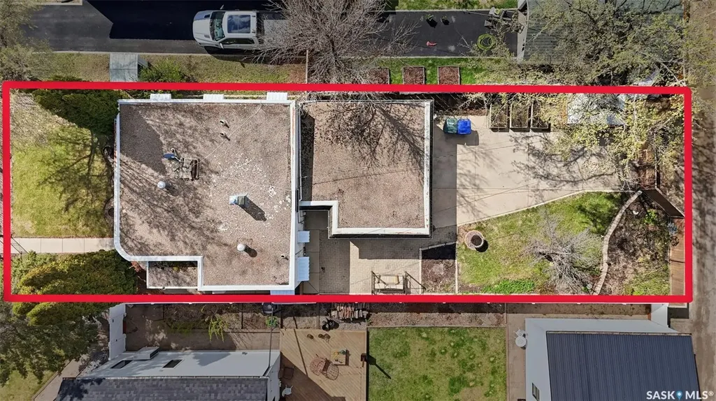 721 H Avenue S Saskatoon SK S7M 1X2