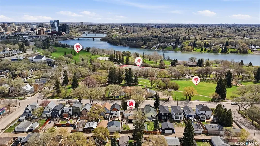 721 H Avenue S Saskatoon SK S7M 1X2