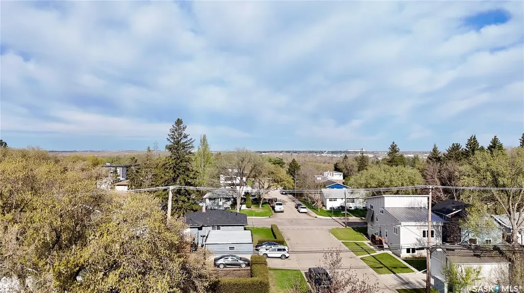 2102 Herman Avenue Saskatoon SK S7M 0N2