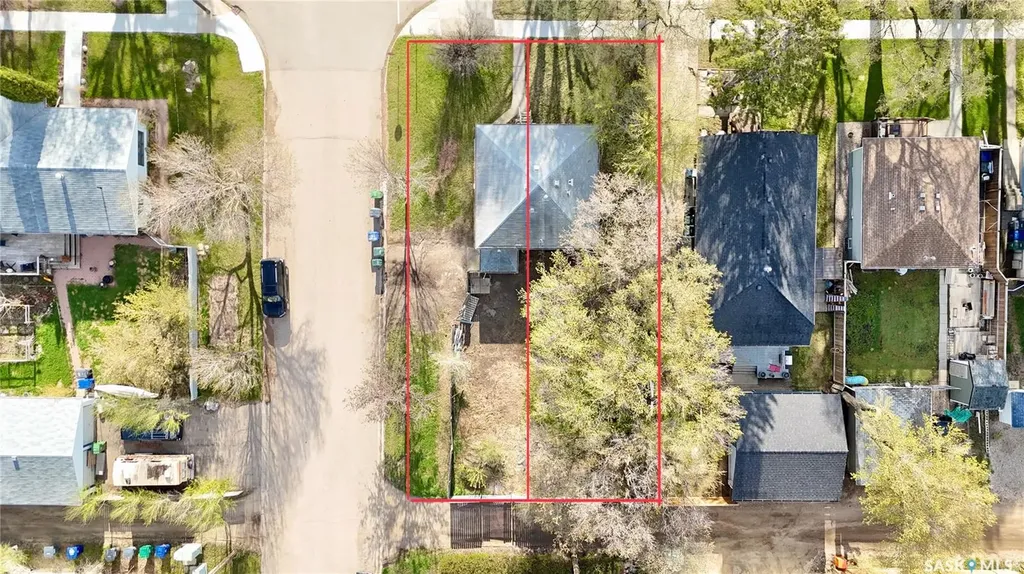 2102 Herman Avenue Saskatoon SK S7M 0N2