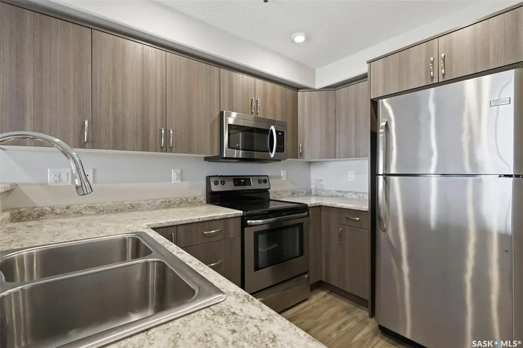 915 Kristjanson Road Saskatoon SK S7S 0B1