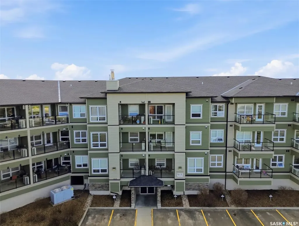 915 Kristjanson Road Saskatoon SK S7S 0B1