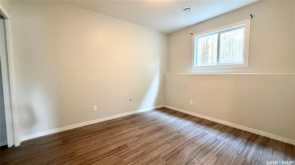 215 V Avenue N Saskatoon SK S7L 3E5