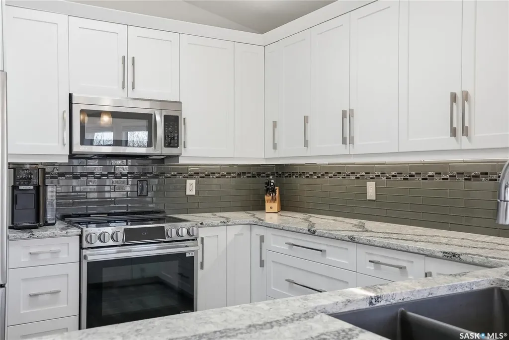 502 Le May Crescent Saskatoon SK S7S 1L1