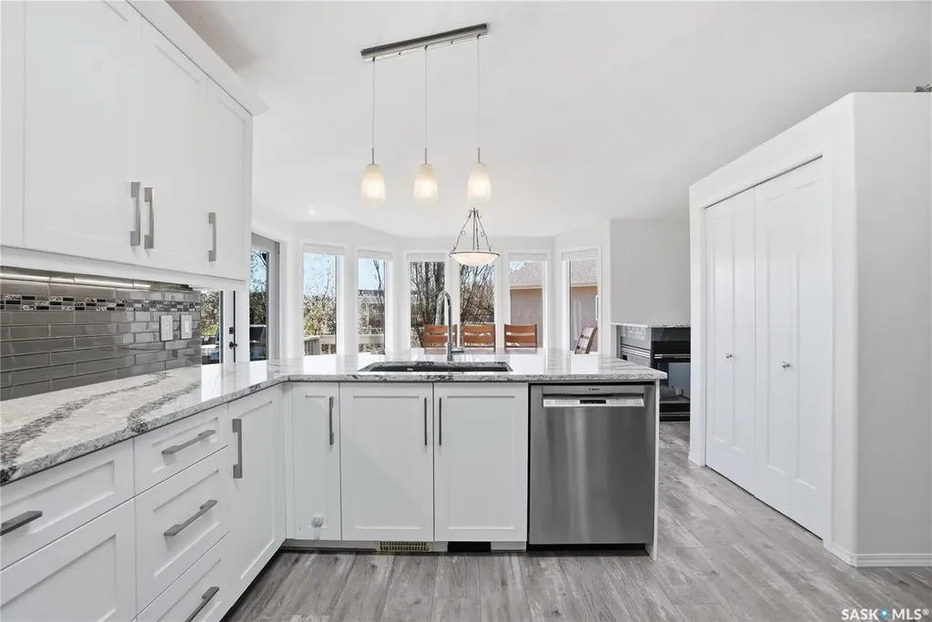 502 Le May Crescent Saskatoon SK S7S 1L1