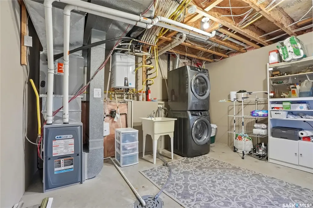 502 Le May Crescent Saskatoon SK S7S 1L1