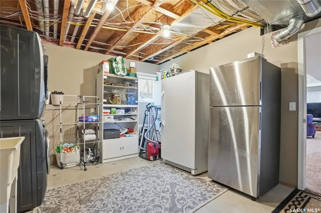 502 Le May Crescent Saskatoon SK S7S 1L1