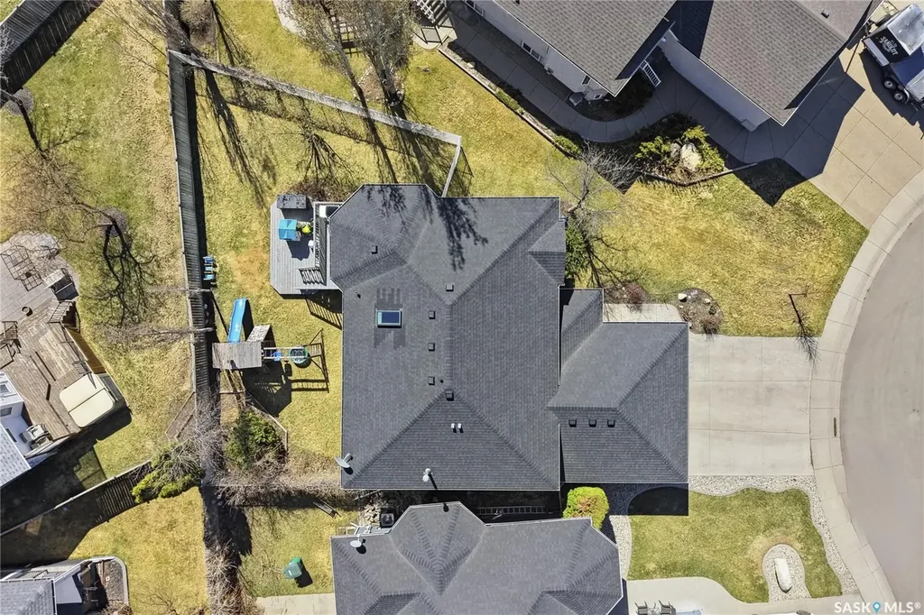 502 Le May Crescent Saskatoon SK S7S 1L1
