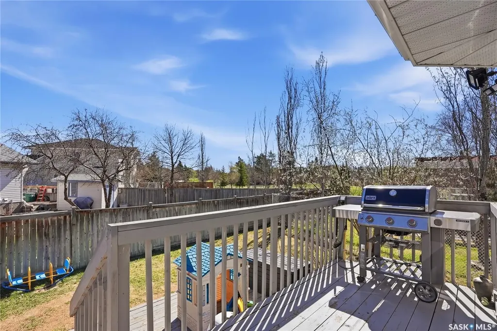 502 Le May Crescent Saskatoon SK S7S 1L1