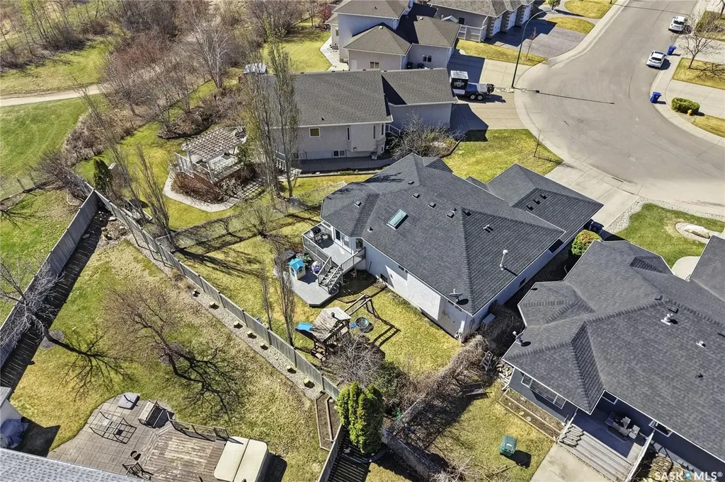 502 Le May Crescent Saskatoon SK S7S 1L1