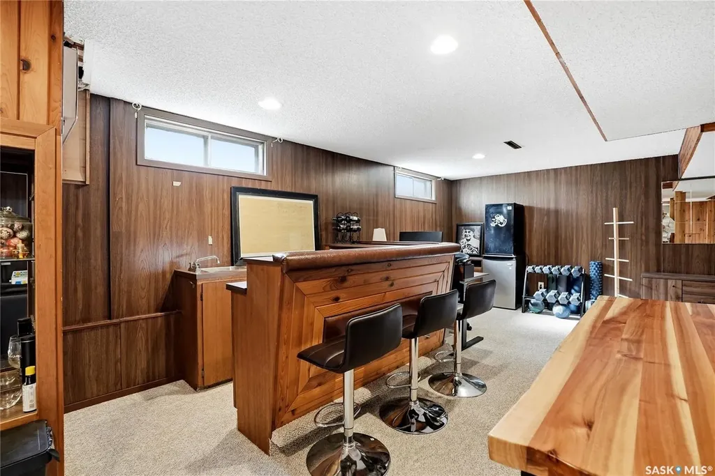 1918 Ewart Avenue Saskatoon SK S7J 1X7