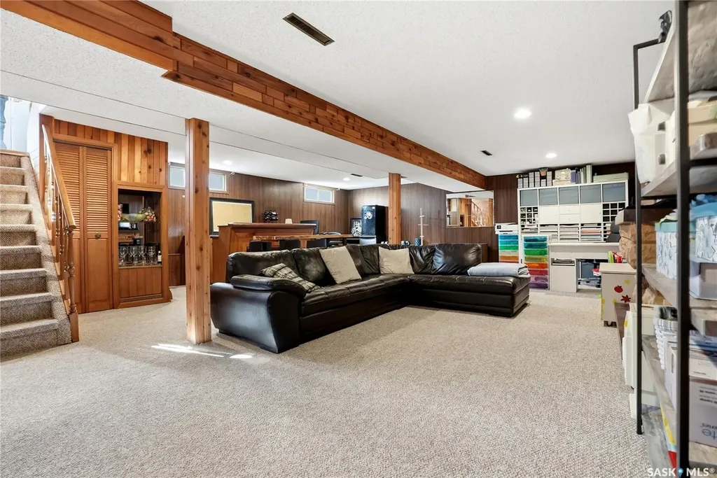 1918 Ewart Avenue Saskatoon SK S7J 1X7