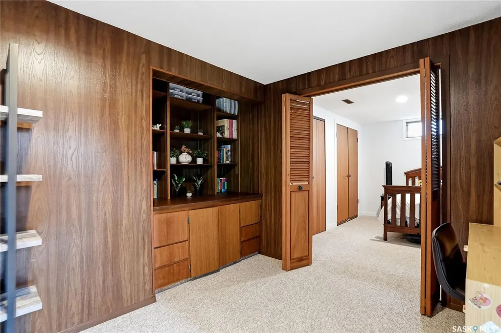 1918 Ewart Avenue Saskatoon SK S7J 1X7