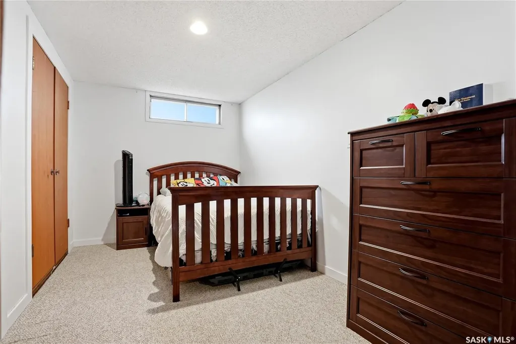 1918 Ewart Avenue Saskatoon SK S7J 1X7