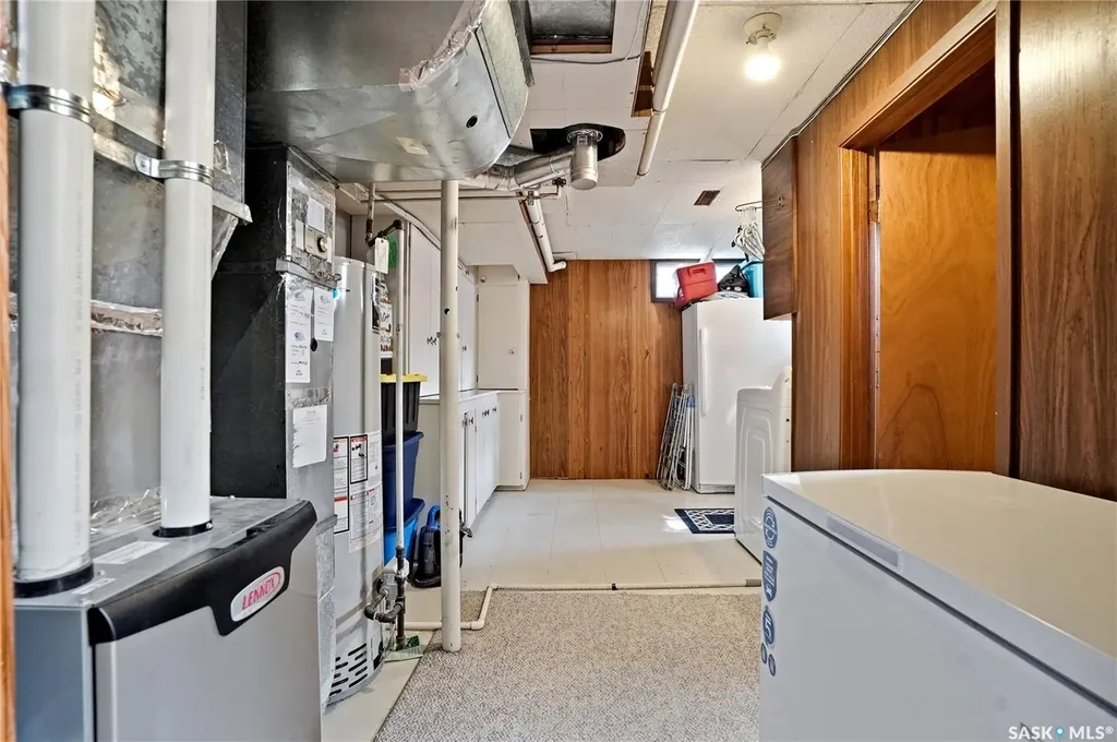 1918 Ewart Avenue Saskatoon SK S7J 1X7