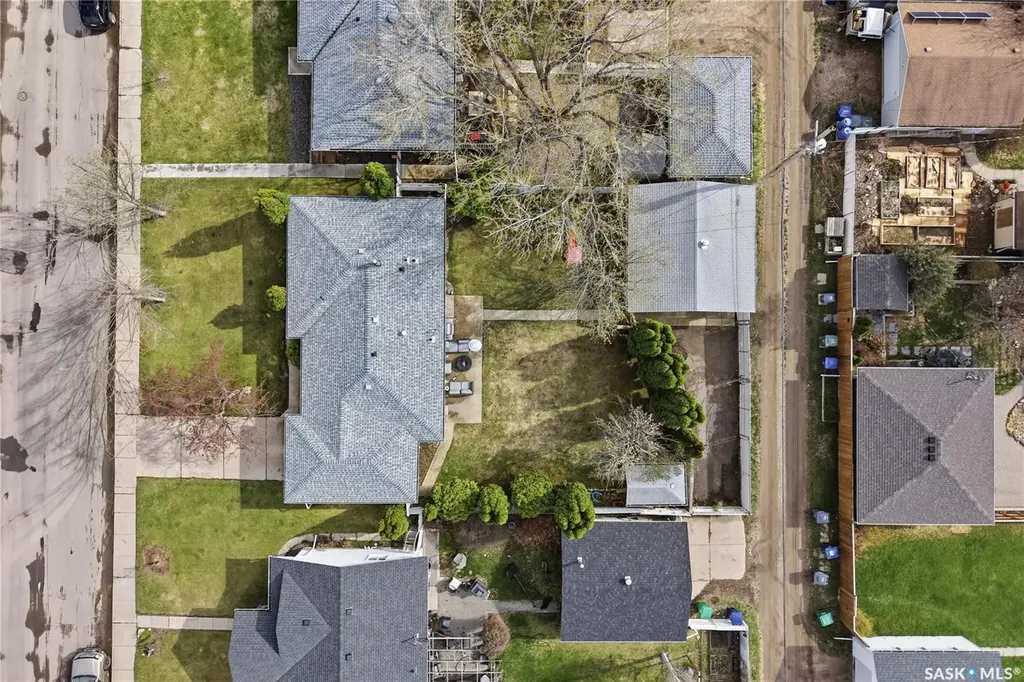 1918 Ewart Avenue Saskatoon SK S7J 1X7