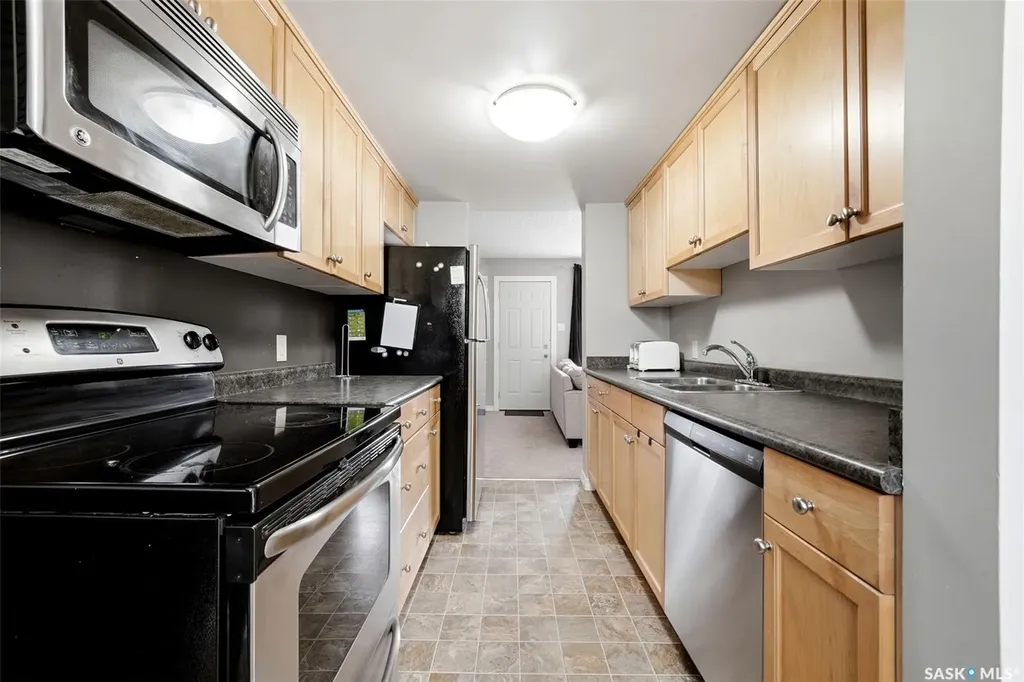 3834 Castle Road Regina SK S4S 6M7