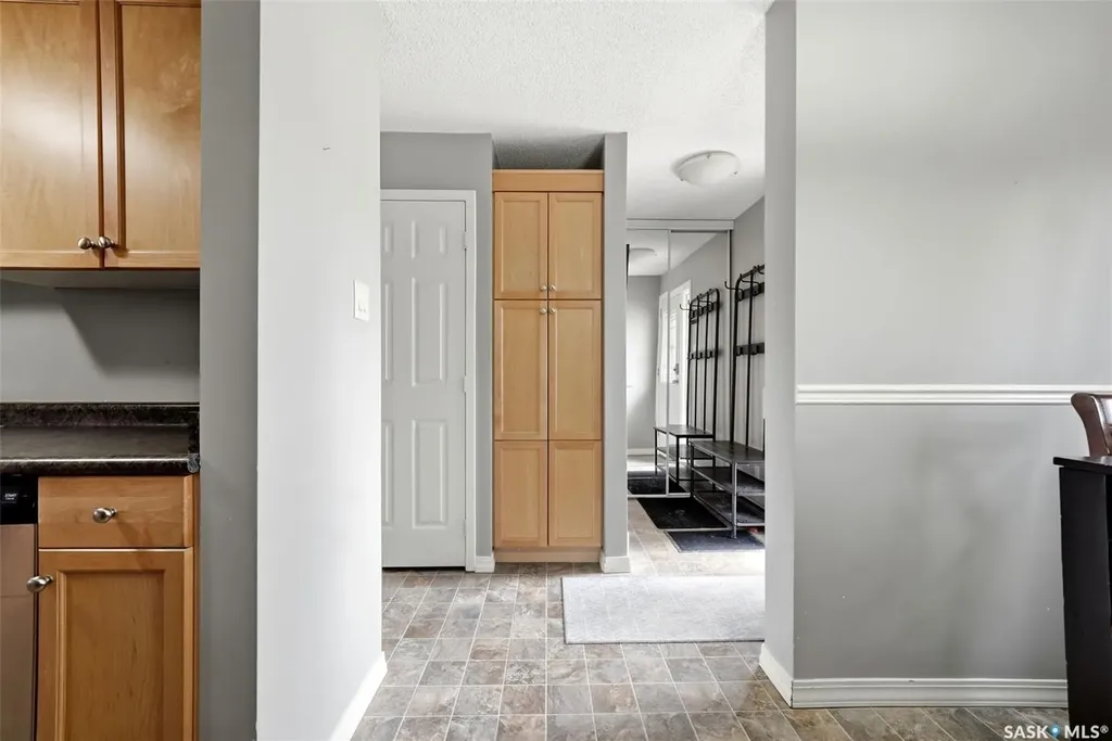 3834 Castle Road Regina SK S4S 6M7