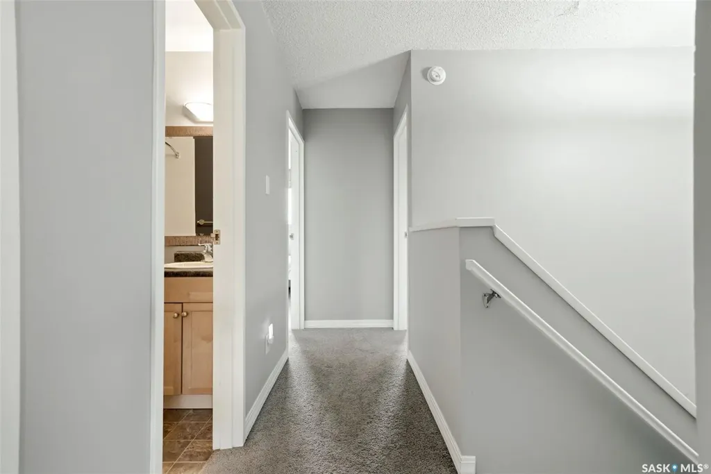 3834 Castle Road Regina SK S4S 6M7