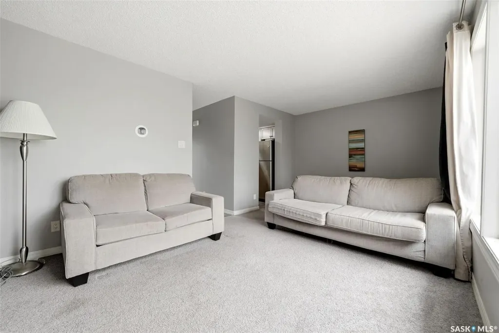 3834 Castle Road Regina SK S4S 6M7