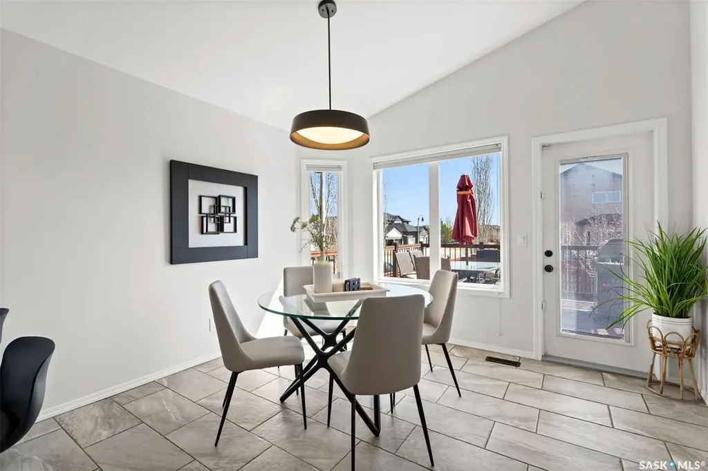 147 Blackstock Cove Saskatoon SK S7T 0H4