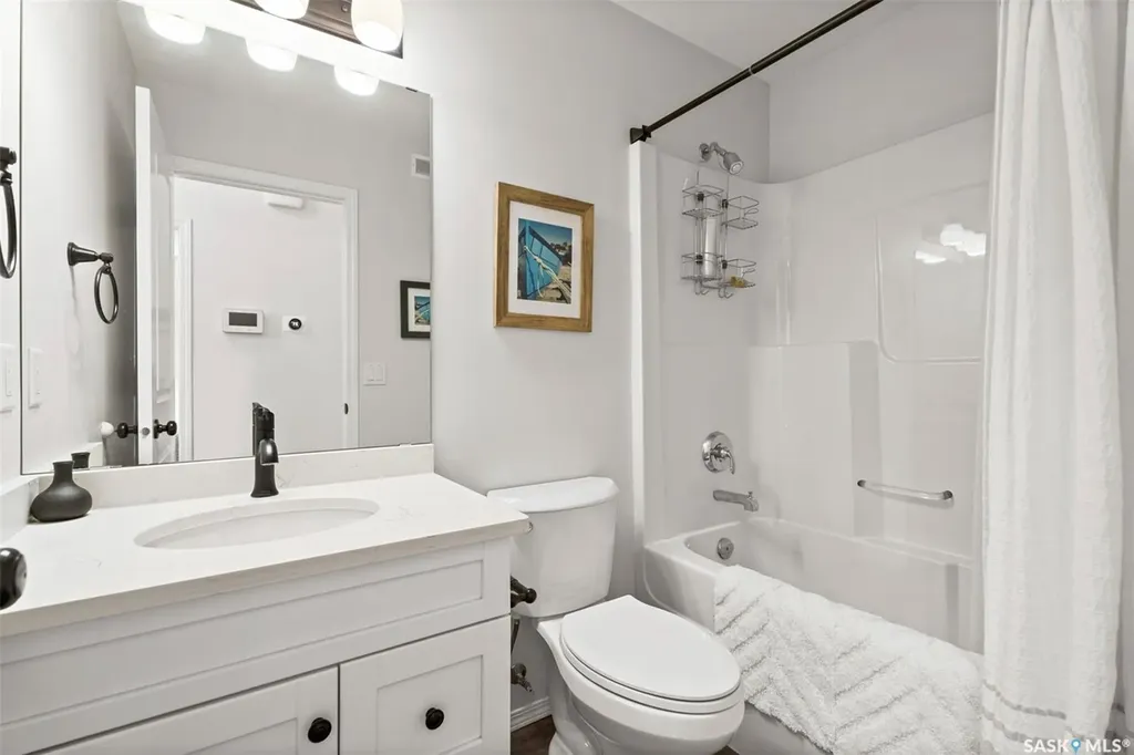 147 Blackstock Cove Saskatoon SK S7T 0H4