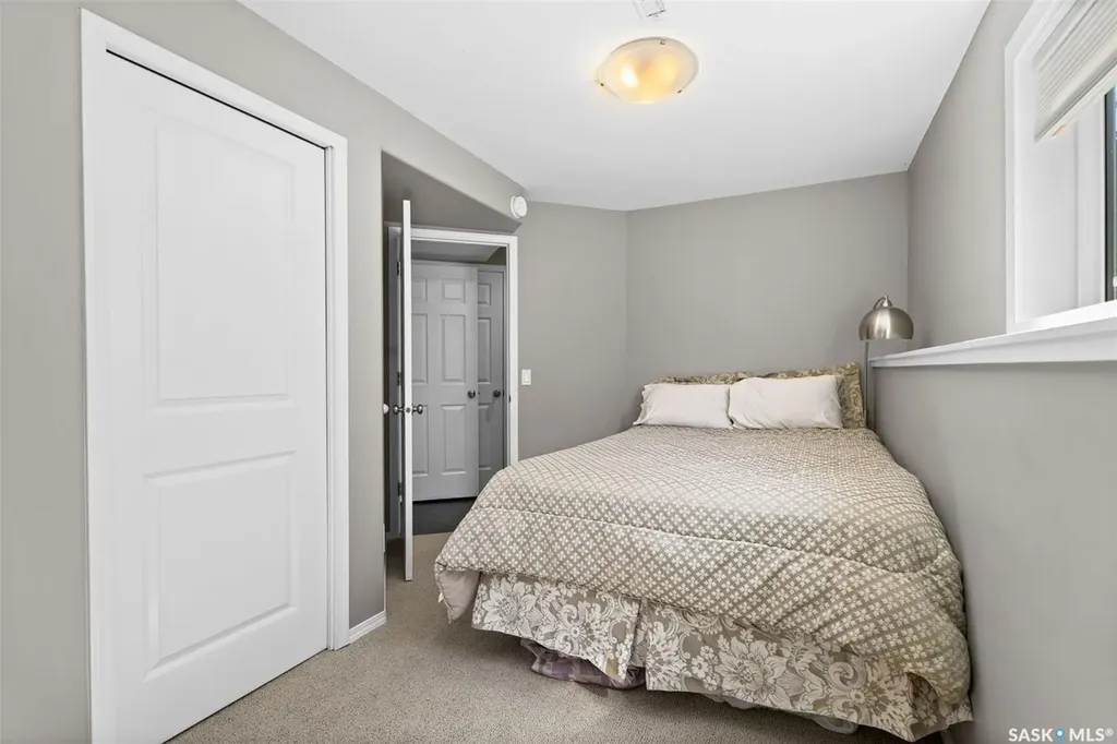 147 Blackstock Cove Saskatoon SK S7T 0H4