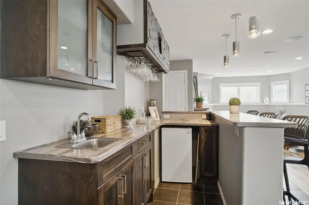 147 Blackstock Cove Saskatoon SK S7T 0H4