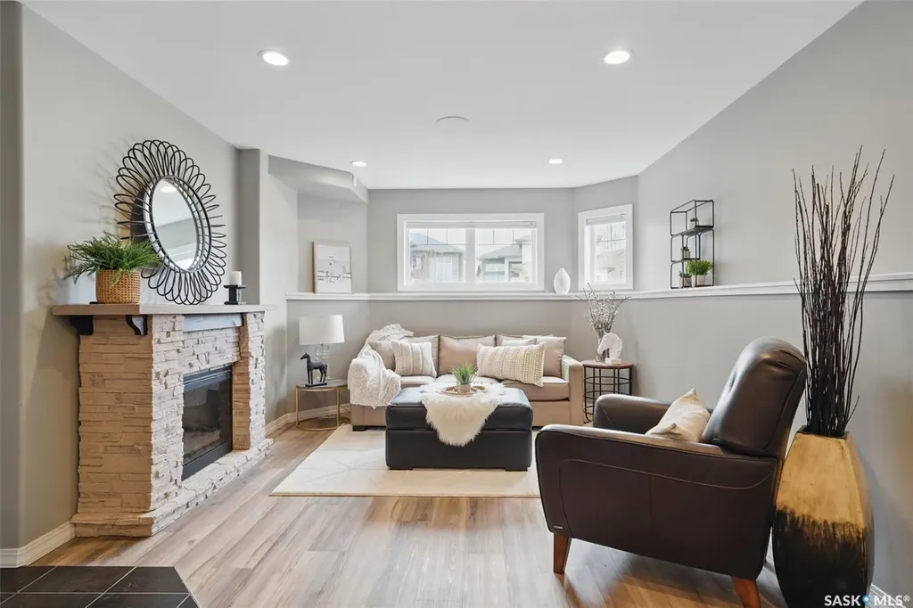 147 Blackstock Cove Saskatoon SK S7T 0H4