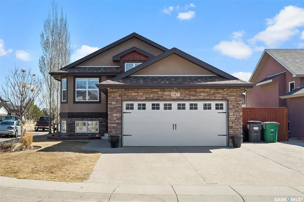 147 Blackstock Cove Saskatoon SK S7T 0H4