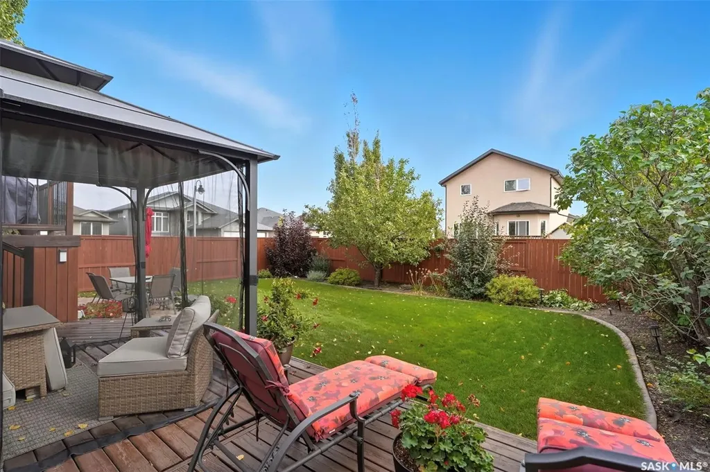 147 Blackstock Cove Saskatoon SK S7T 0H4