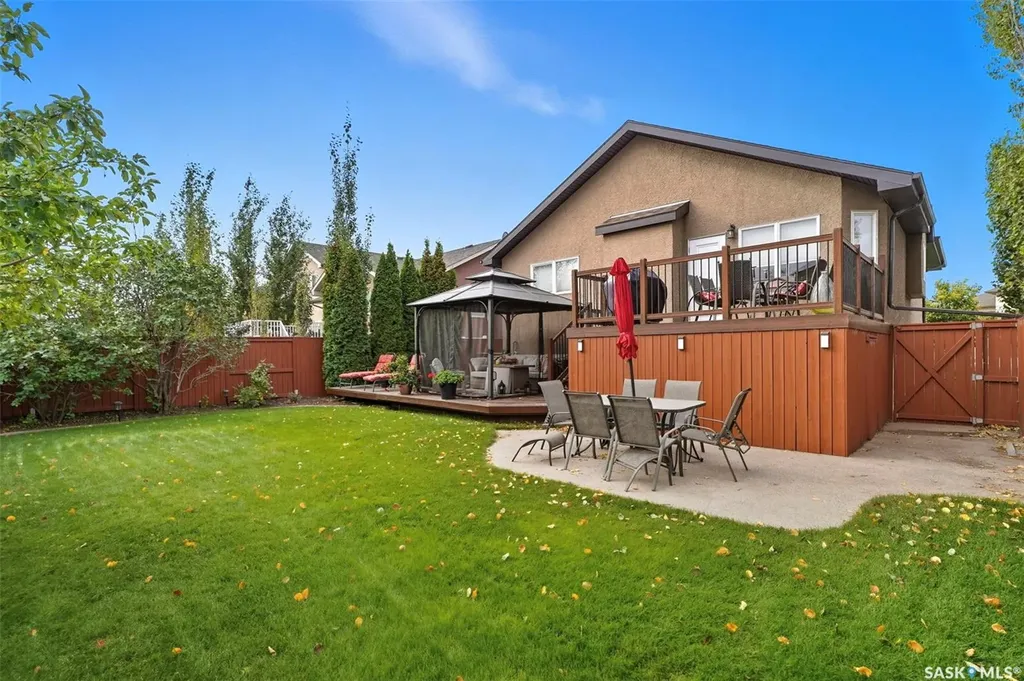 147 Blackstock Cove Saskatoon SK S7T 0H4