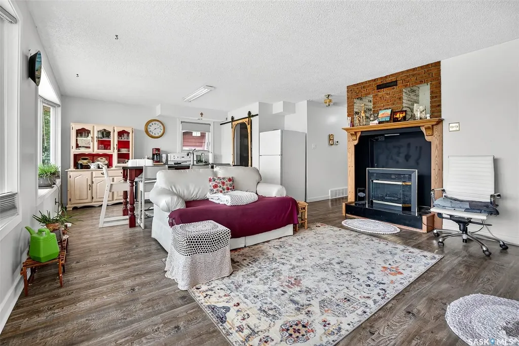 119 North Haven Road Marquis Rm No. 191 SK S6H 7T2