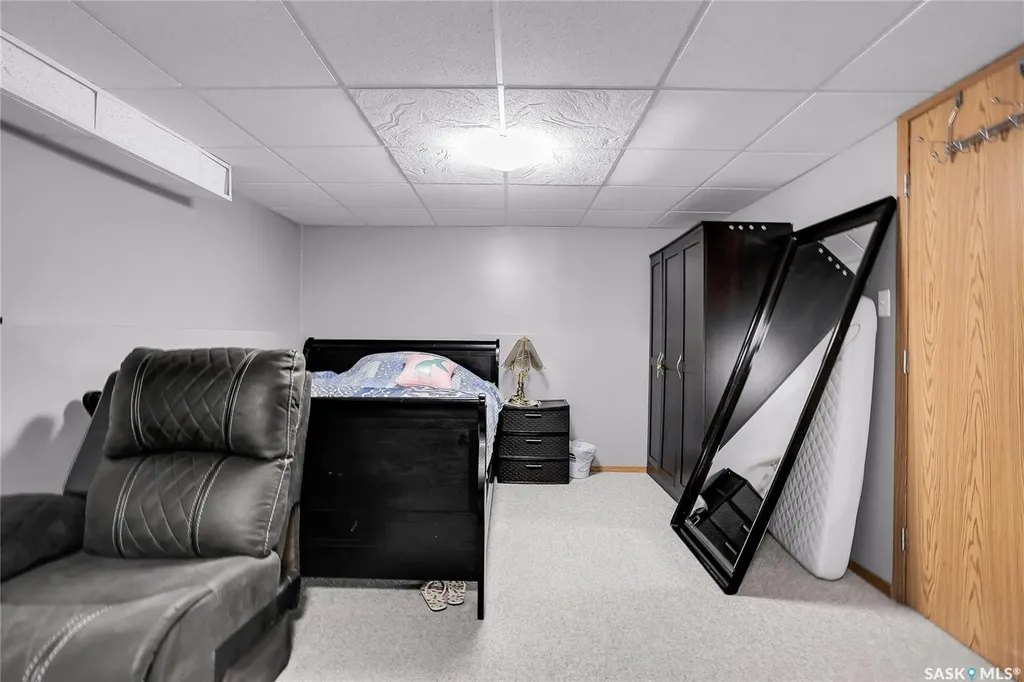 370 Kellins Crescent Saskatoon SK S7N 2X6