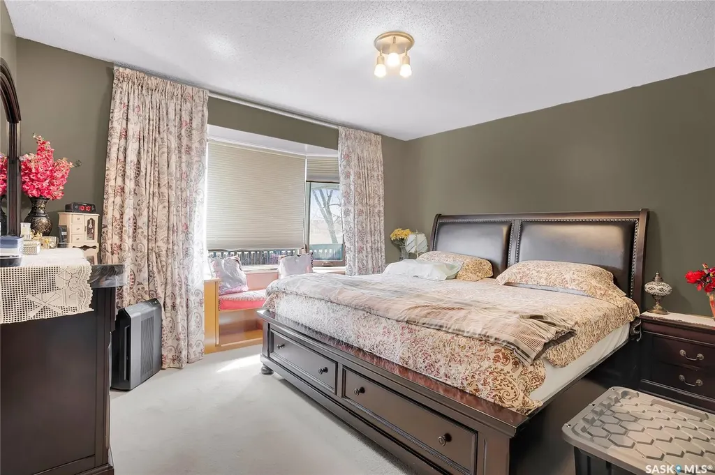370 Kellins Crescent Saskatoon SK S7N 2X6