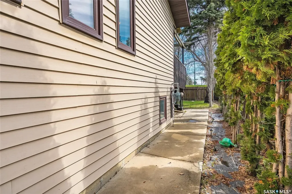 370 Kellins Crescent Saskatoon SK S7N 2X6