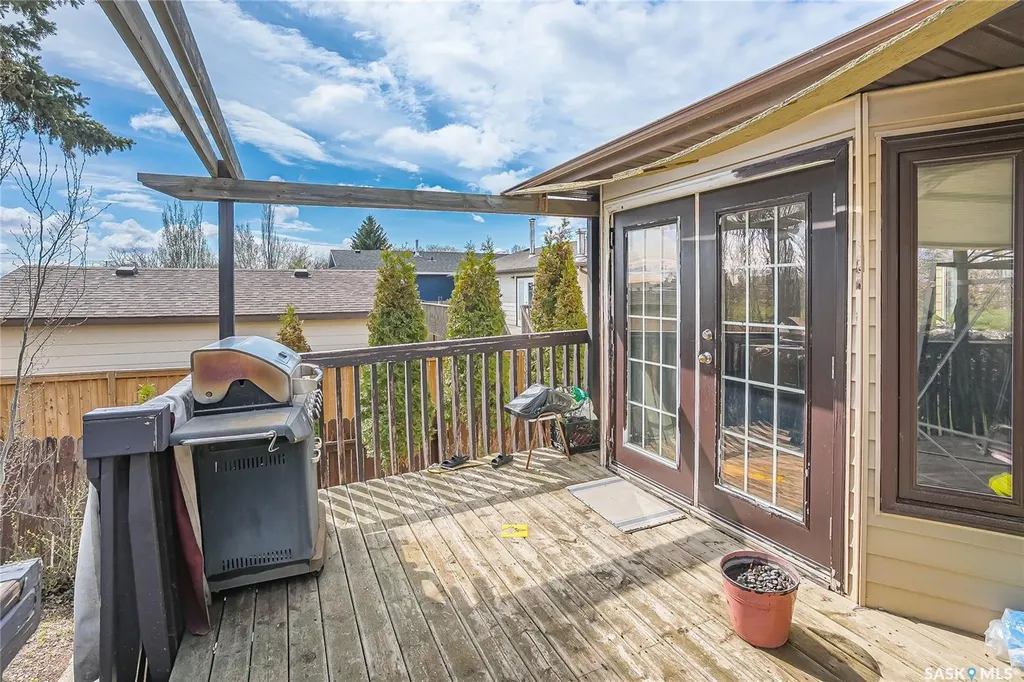 370 Kellins Crescent Saskatoon SK S7N 2X6