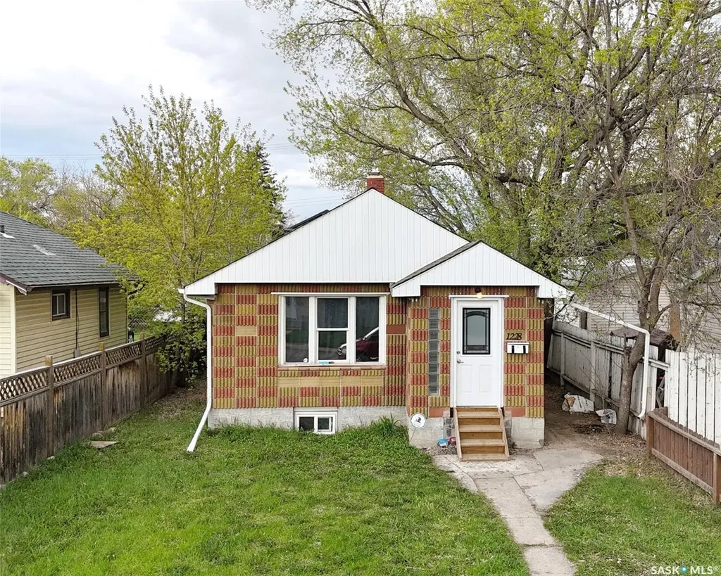 1228 1st Avenue N Saskatoon SK S7K 1Y6