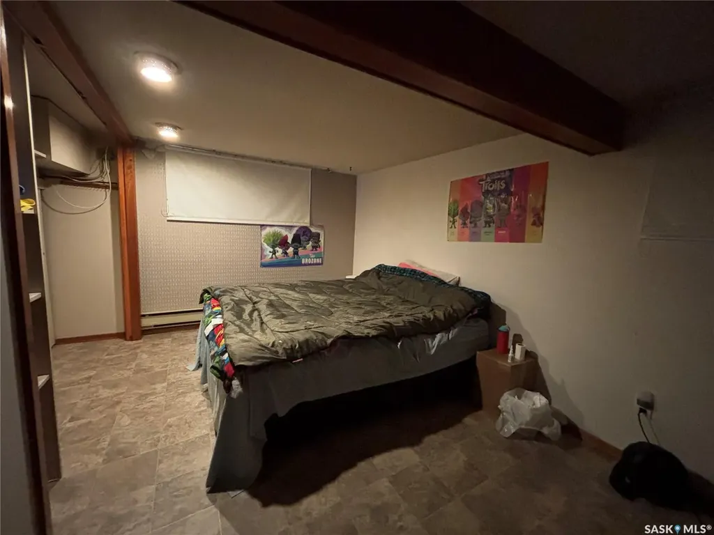 161 Halifax Street N Regina SK S4R 2W5