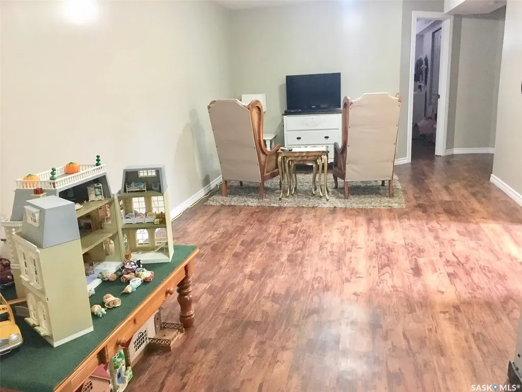 114 Gladstone Avenue S Yorkton SK S3N 2B5