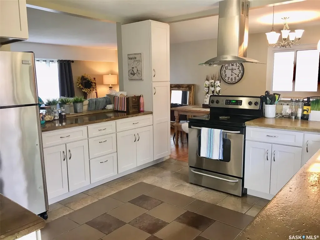 114 Gladstone Avenue S Yorkton SK S3N 2B5