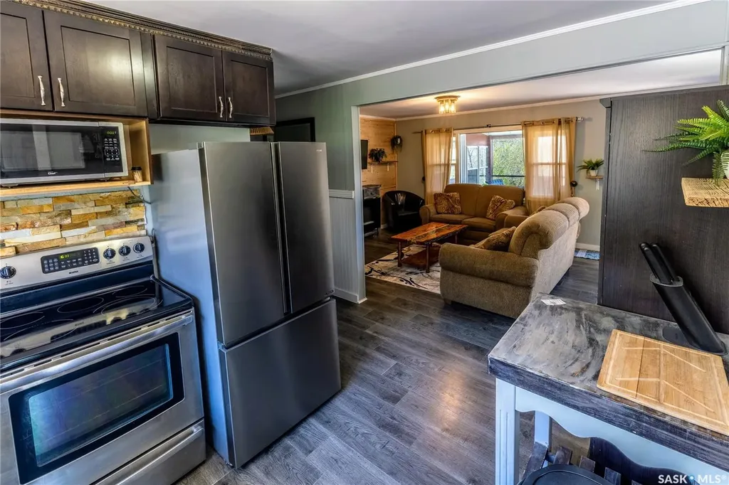 1041 Tatanka Drive South Lake SK S0H 0R0
