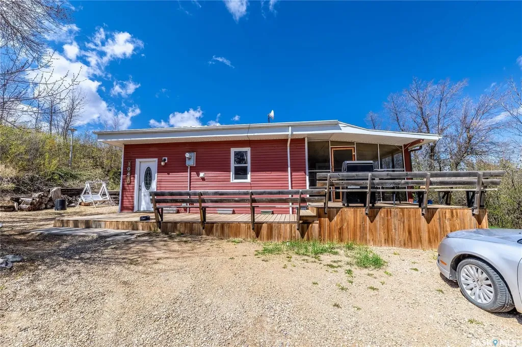 1041 Tatanka Drive South Lake SK S0H 0R0
