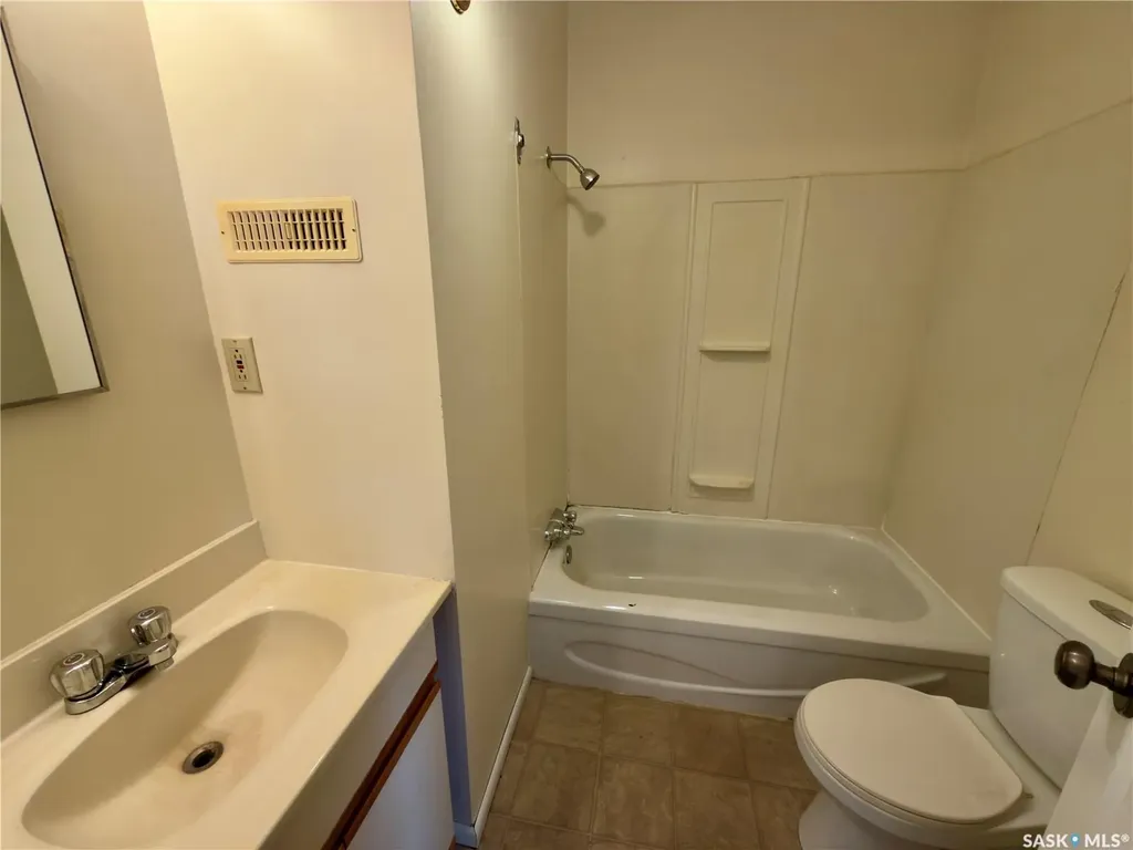 233 23rd Street W Prince Albert SK S6V 4L7