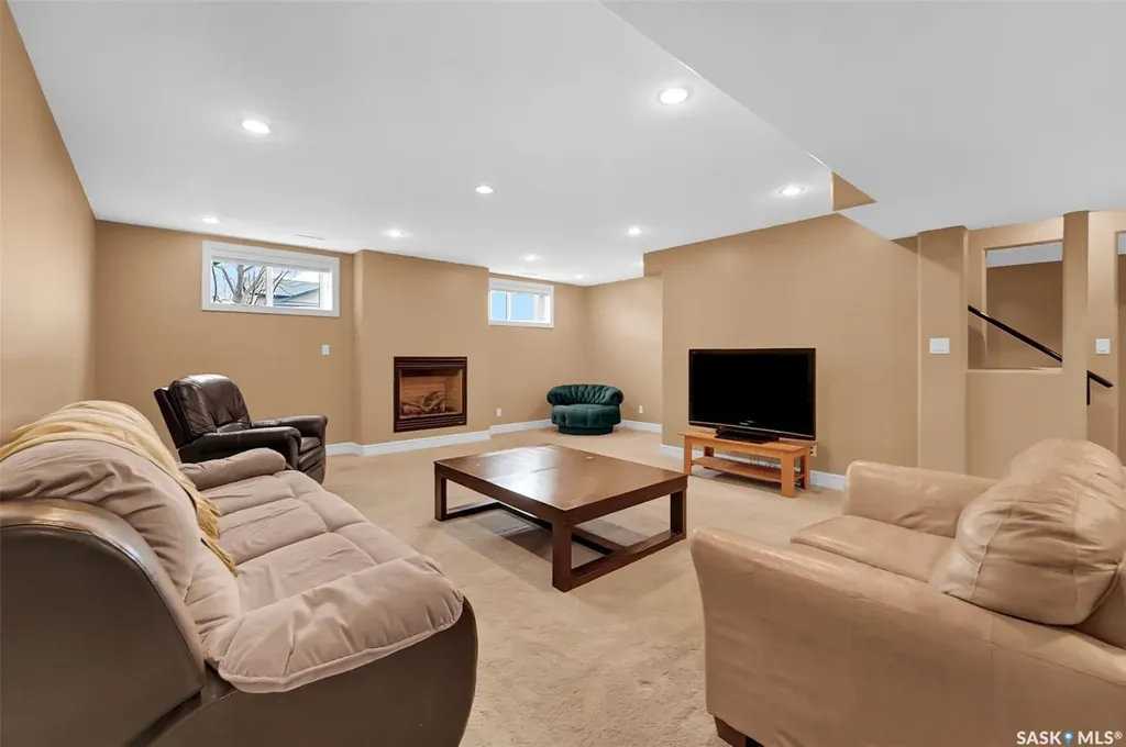 177 Finch Crescent Langham SK S0K 2L0