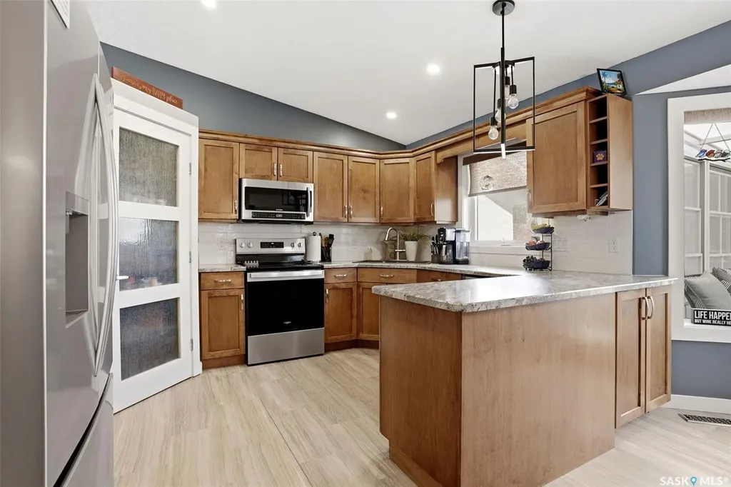 1248 Boehm Bay N Regina SK S4X 4M2