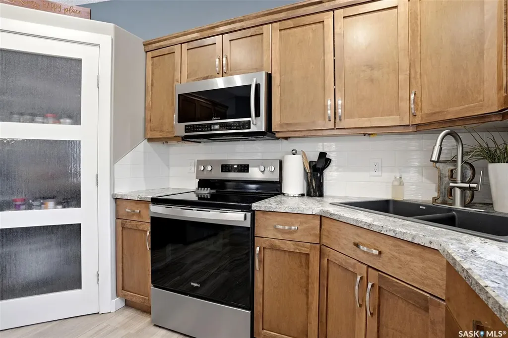1248 Boehm Bay N Regina SK S4X 4M2