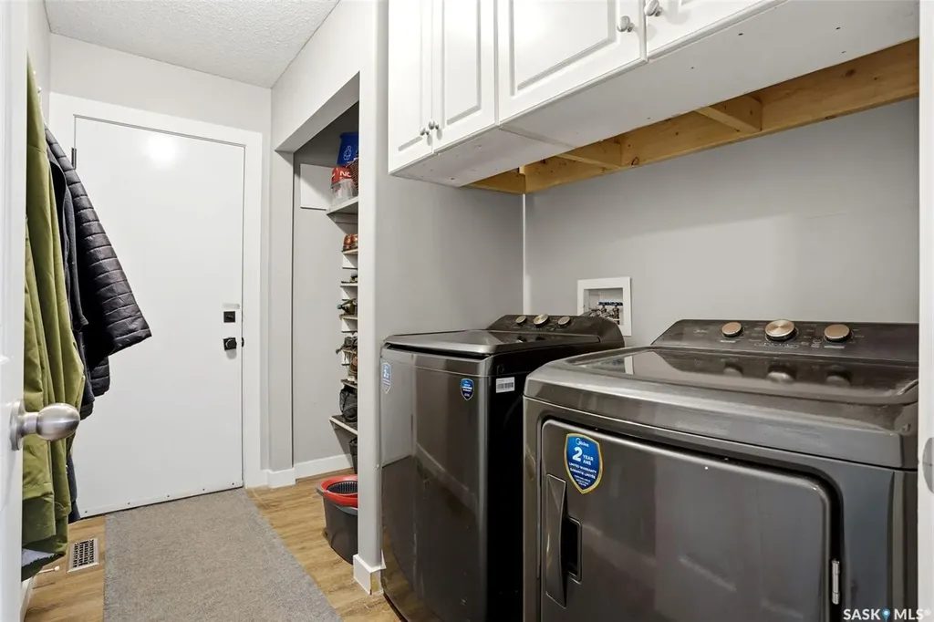 1248 Boehm Bay N Regina SK S4X 4M2
