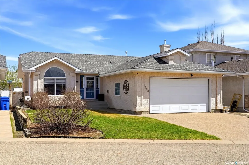 1248 Boehm Bay N Regina SK S4X 4M2