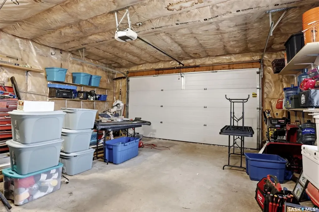 1248 Boehm Bay N Regina SK S4X 4M2